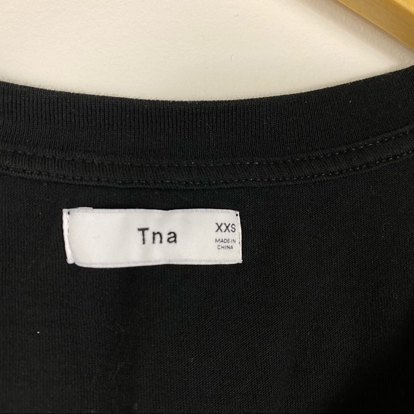 TNA Black Lizzy Cropped Muscle Tank - Picture 3 of 4